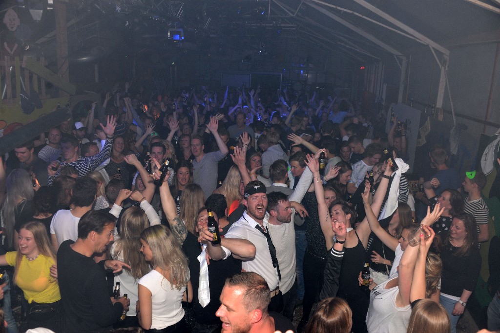 ../Images/Feest zonder naam 2019 151.jpg